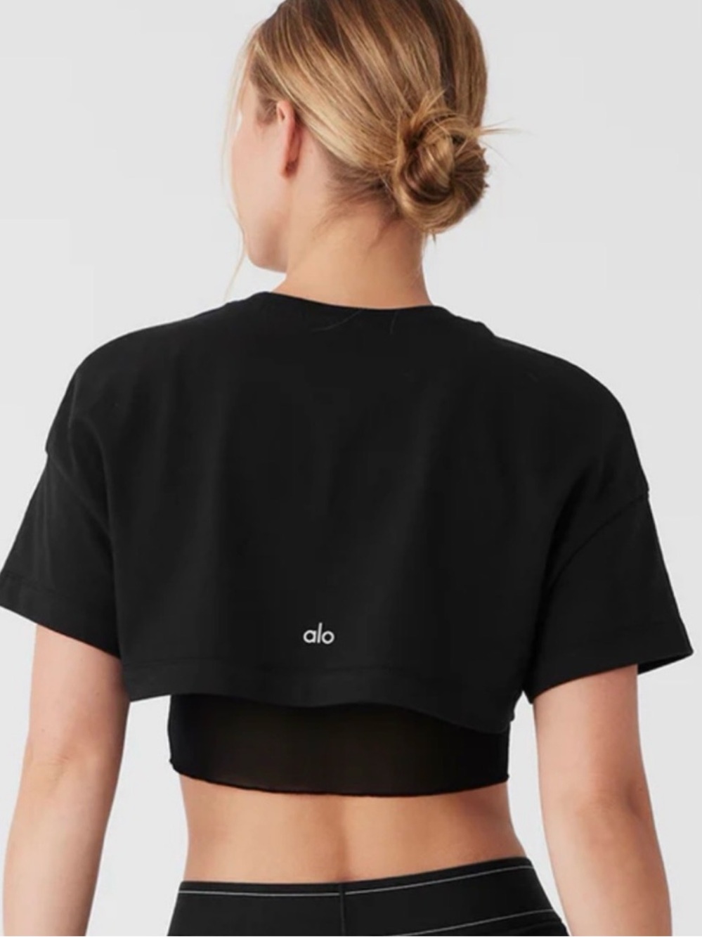 ALO YOGA- Made You Look Crop Cropped Short Sleeve Mesh Layered Tee- Black M - Picture 5 of 6